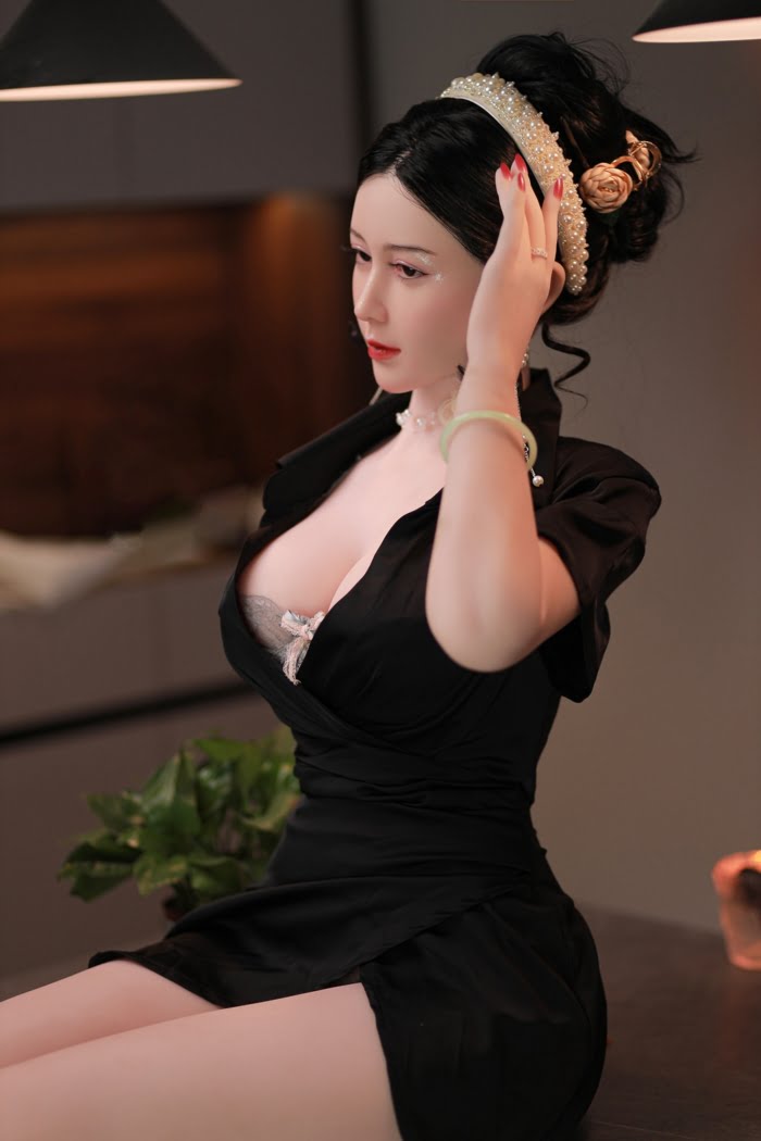 163cm Sexy Chinese Sex Doll – Ellie