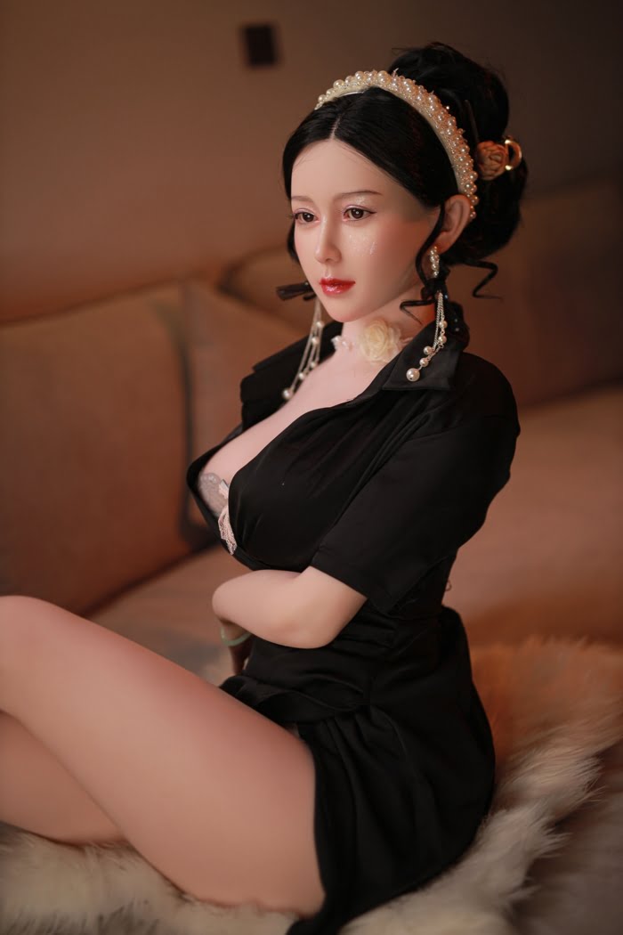 163cm Sexy Chinese Sex Doll – Ellie