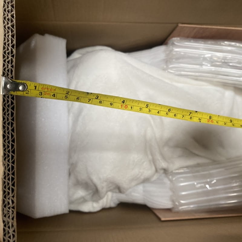 Strong 1cm thick outer case1