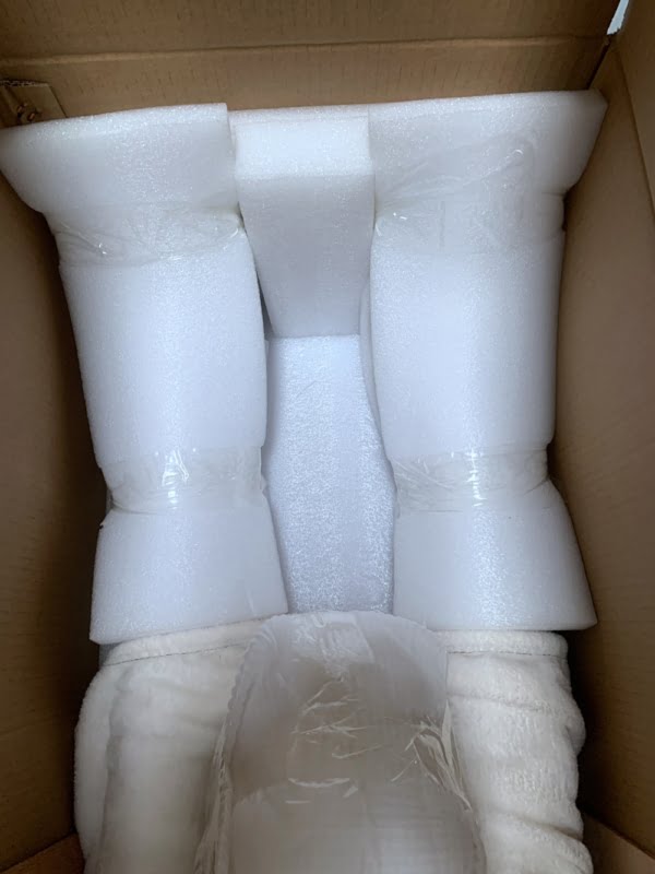 Three types of pearl cotton protect the legs