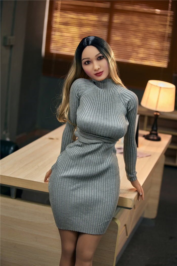 153cm Lifelike Latina Sex Doll – Elaina