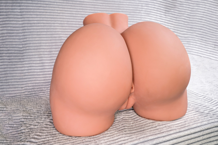 Hip Circumference: 155cm Huge Hips Torso
