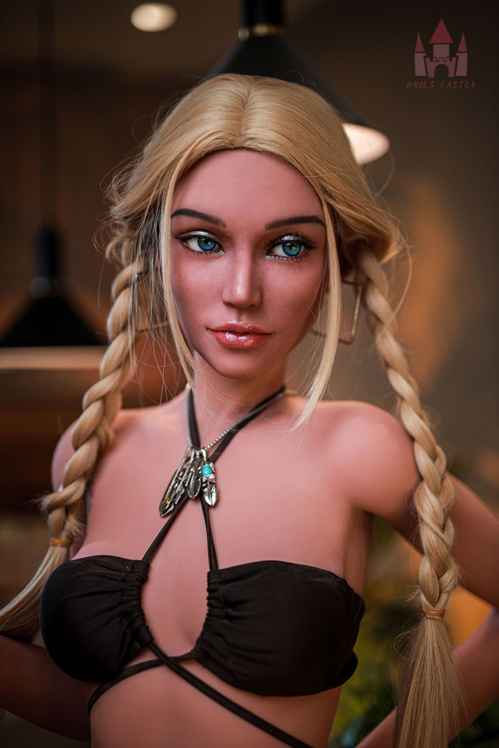 170cm Small Chest Sex Doll – Colette